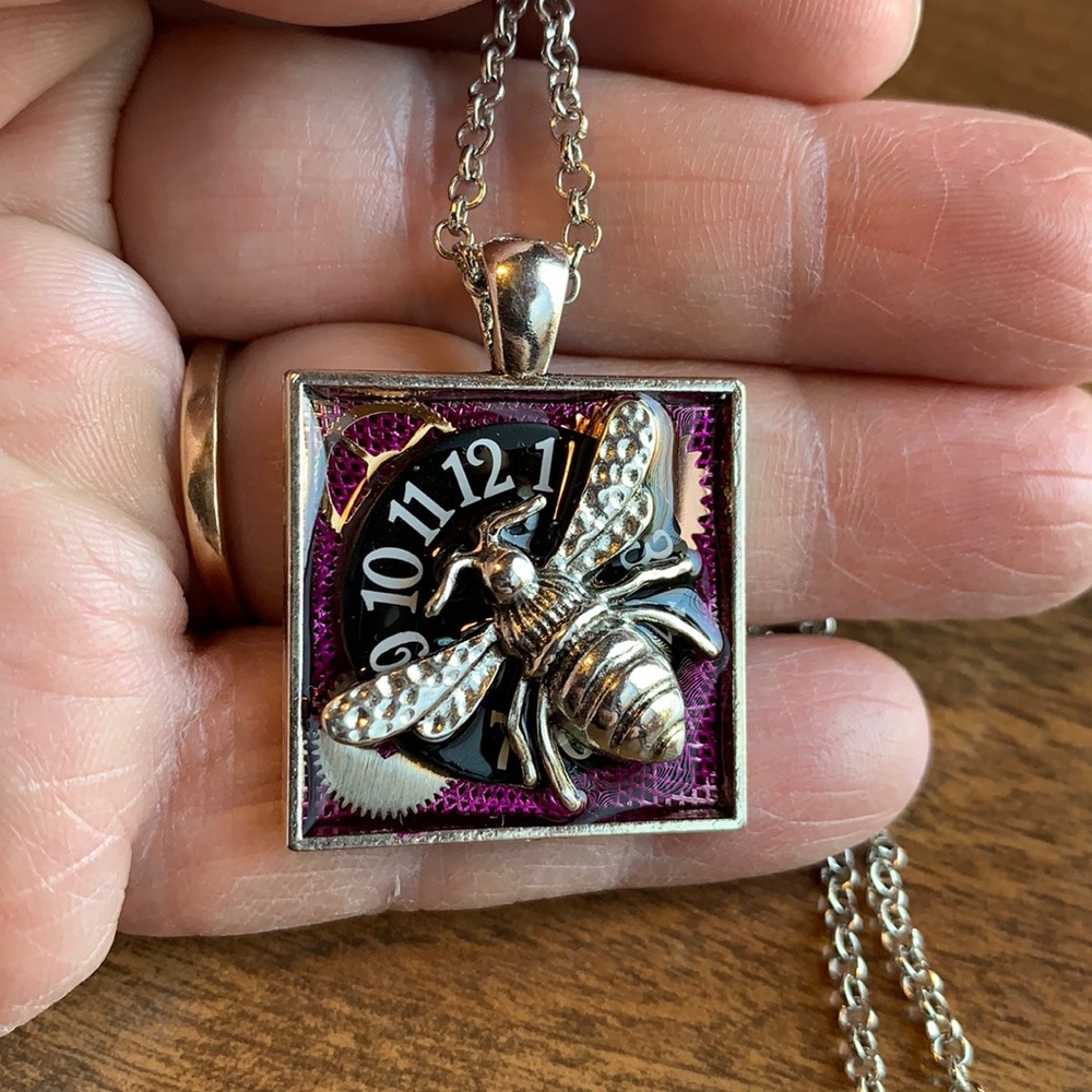 Vintage Bee Watch Gears Resin Necklace 24”